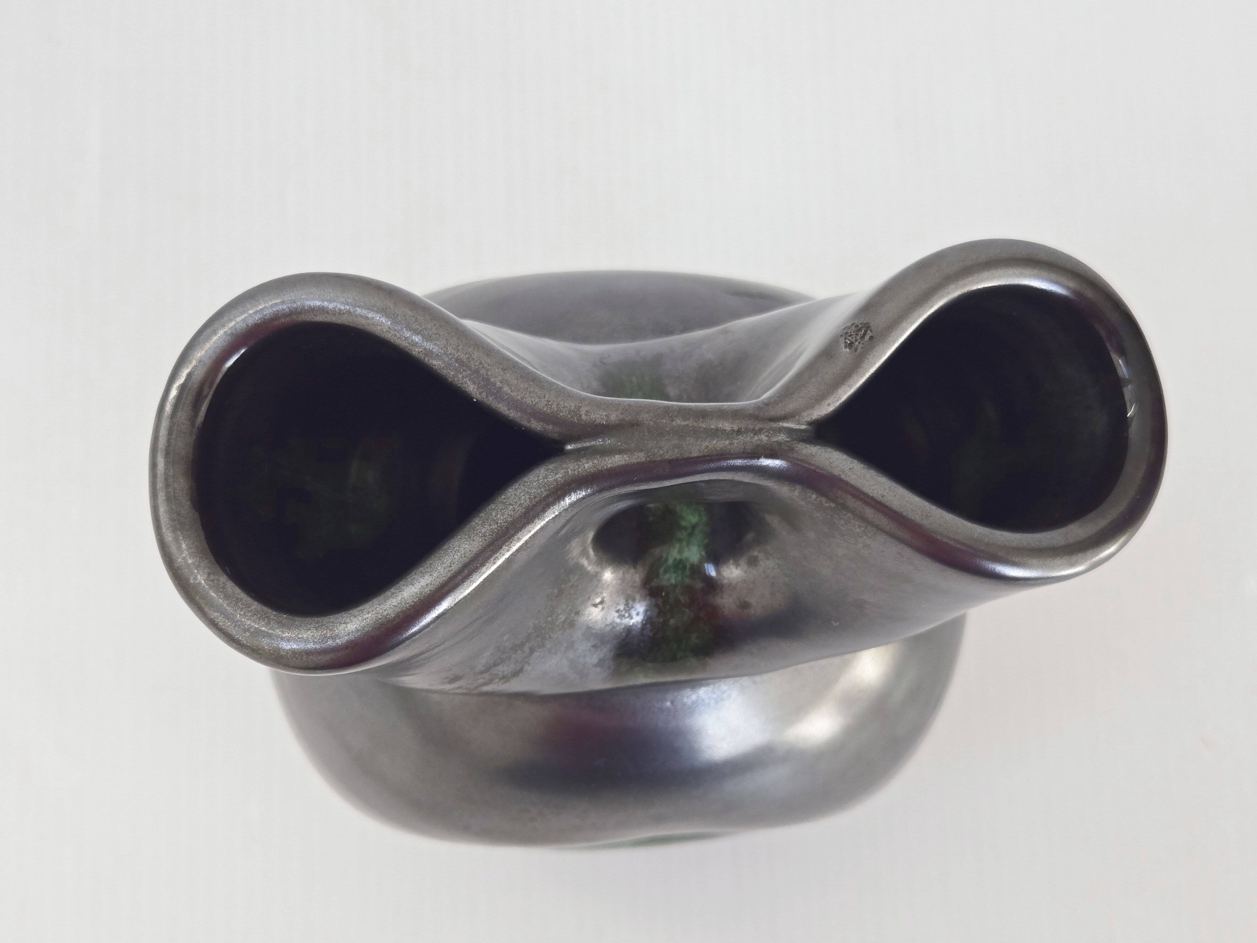 Vase en céramique noire et verte, 1960
