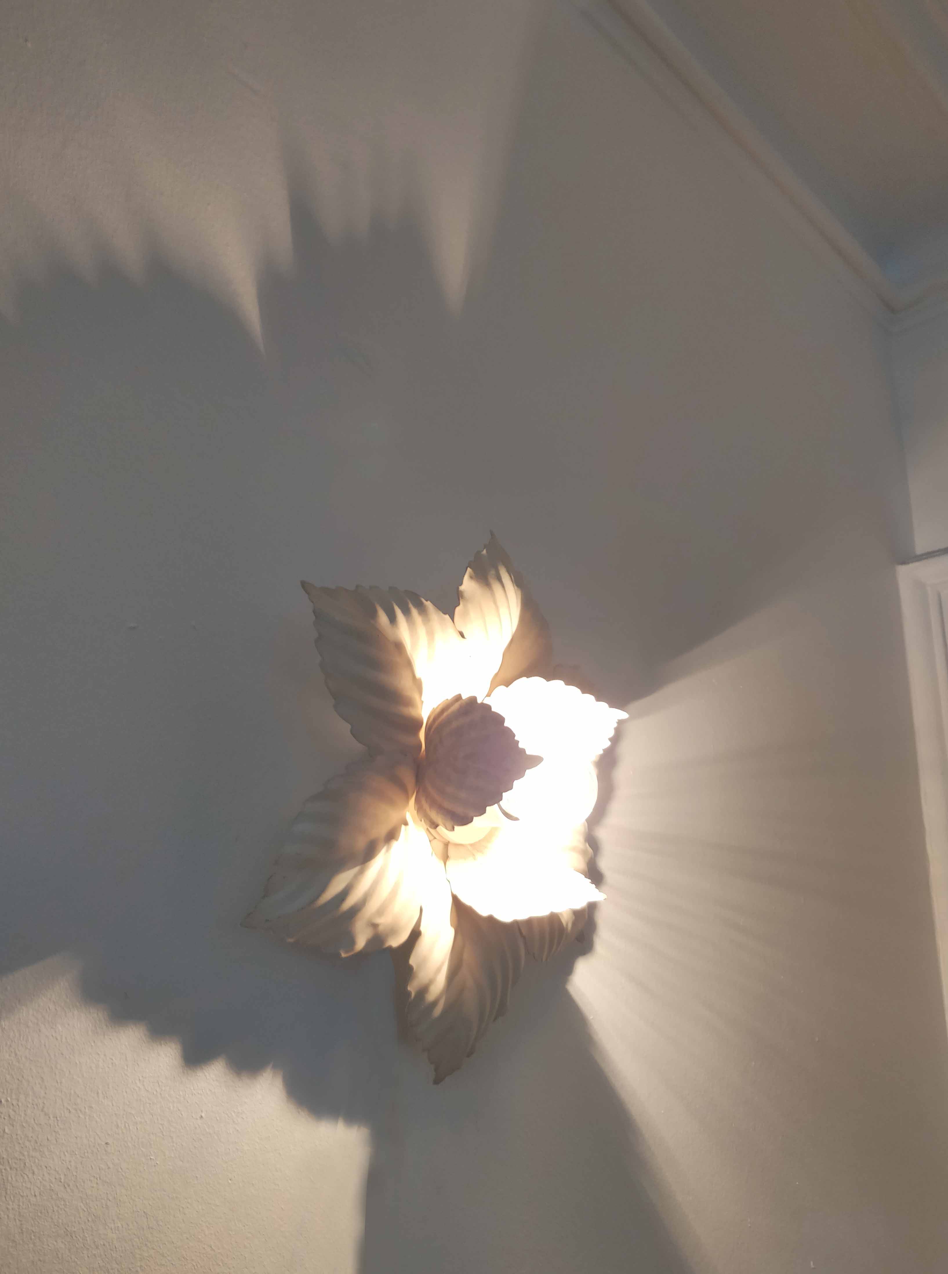 Wall light flower lamp leaves beige metal 30cm