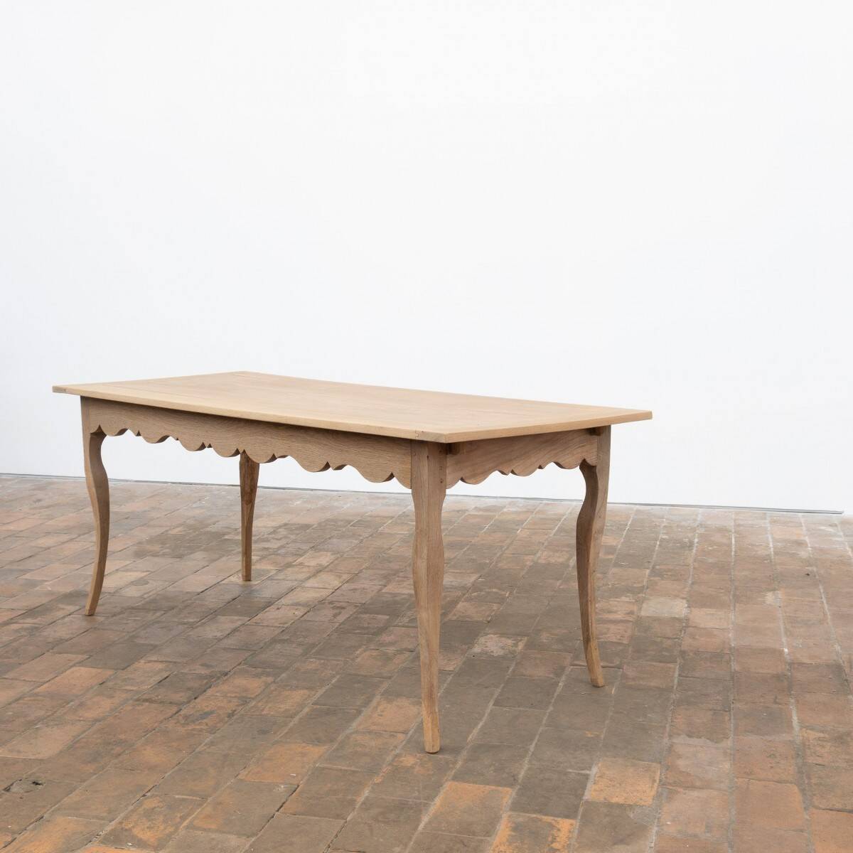 Ancienne table de ferme en chêne à rallonge – XIXe siècle
