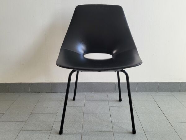 Chaise tonneau de Pierre Guariche pour Steiner 1950