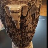 Vase à doubles anses d'éléphant