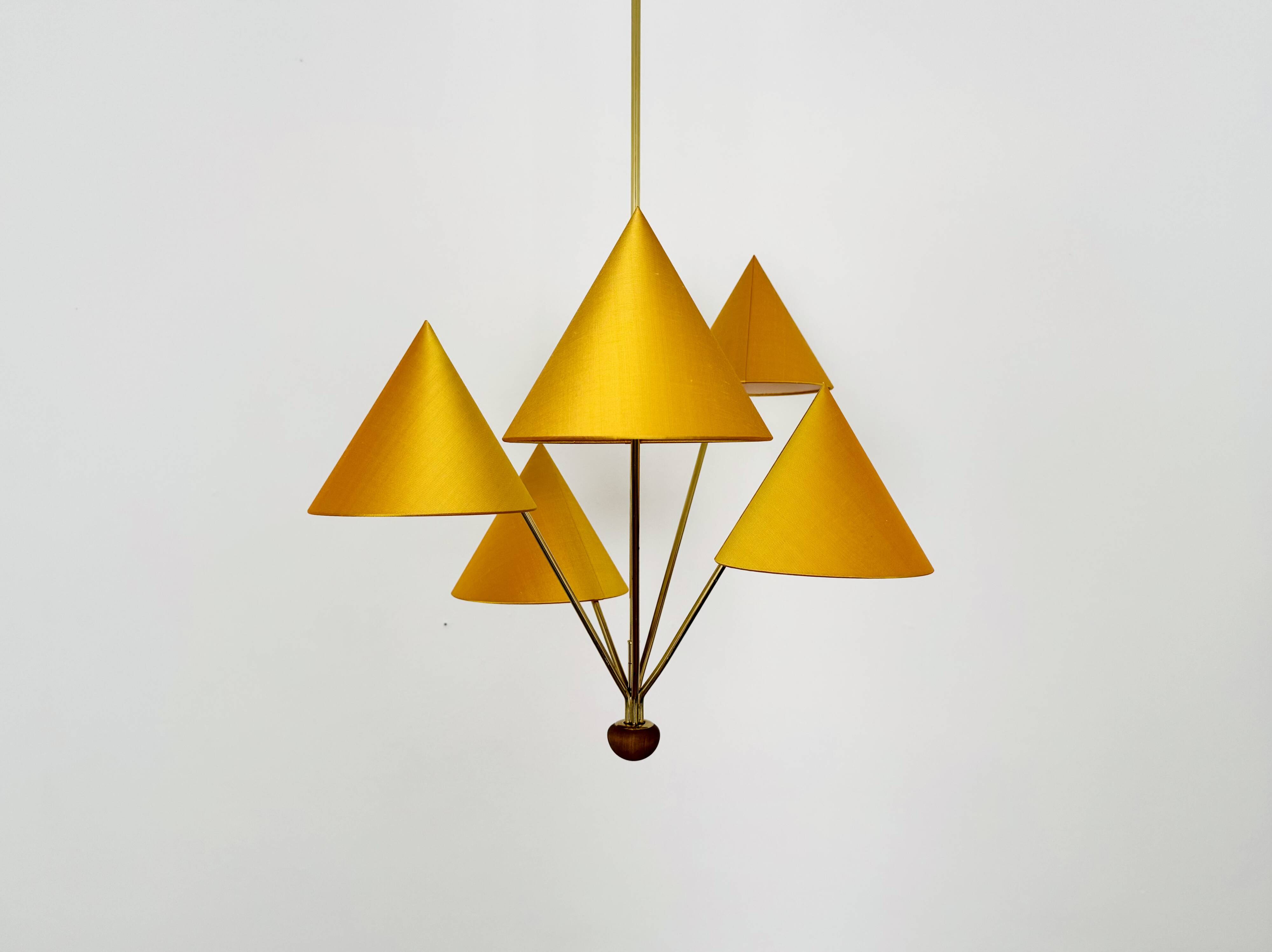 Lustre en laiton de Rupert Nikoll