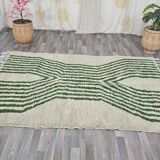 Tapis berbère fait main artisanale vert et blanc taille 150 x 250 cm