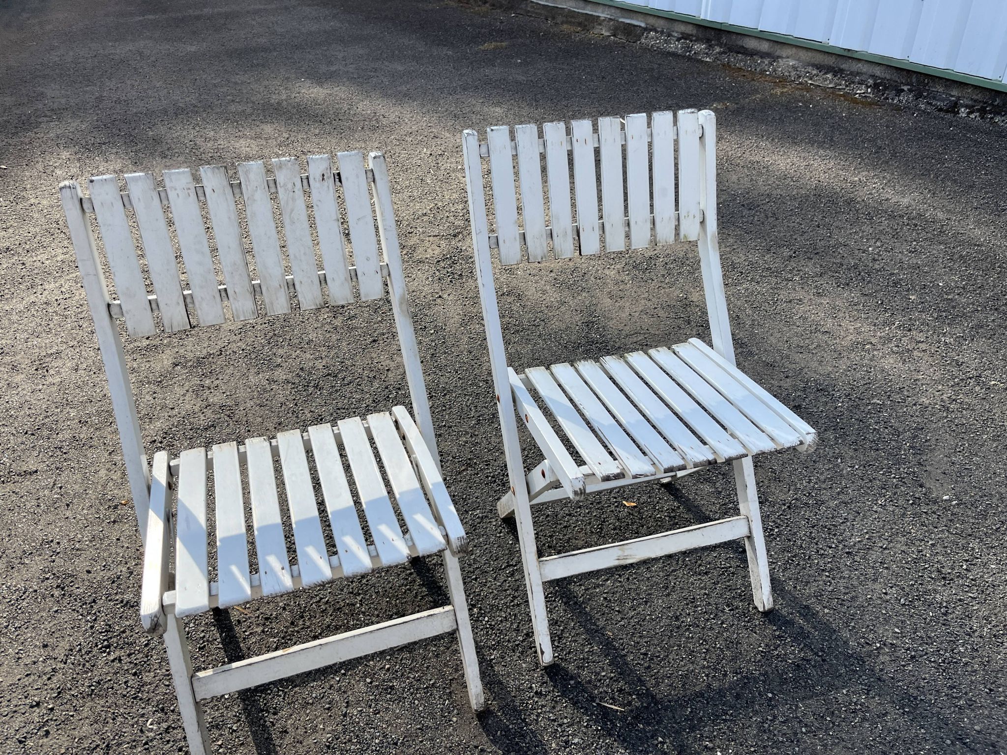 Paire de chaises vintage pliantes en bois – Années 60/70