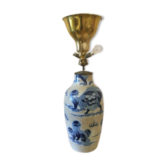 Ceramic lamp foot with Asian decoration