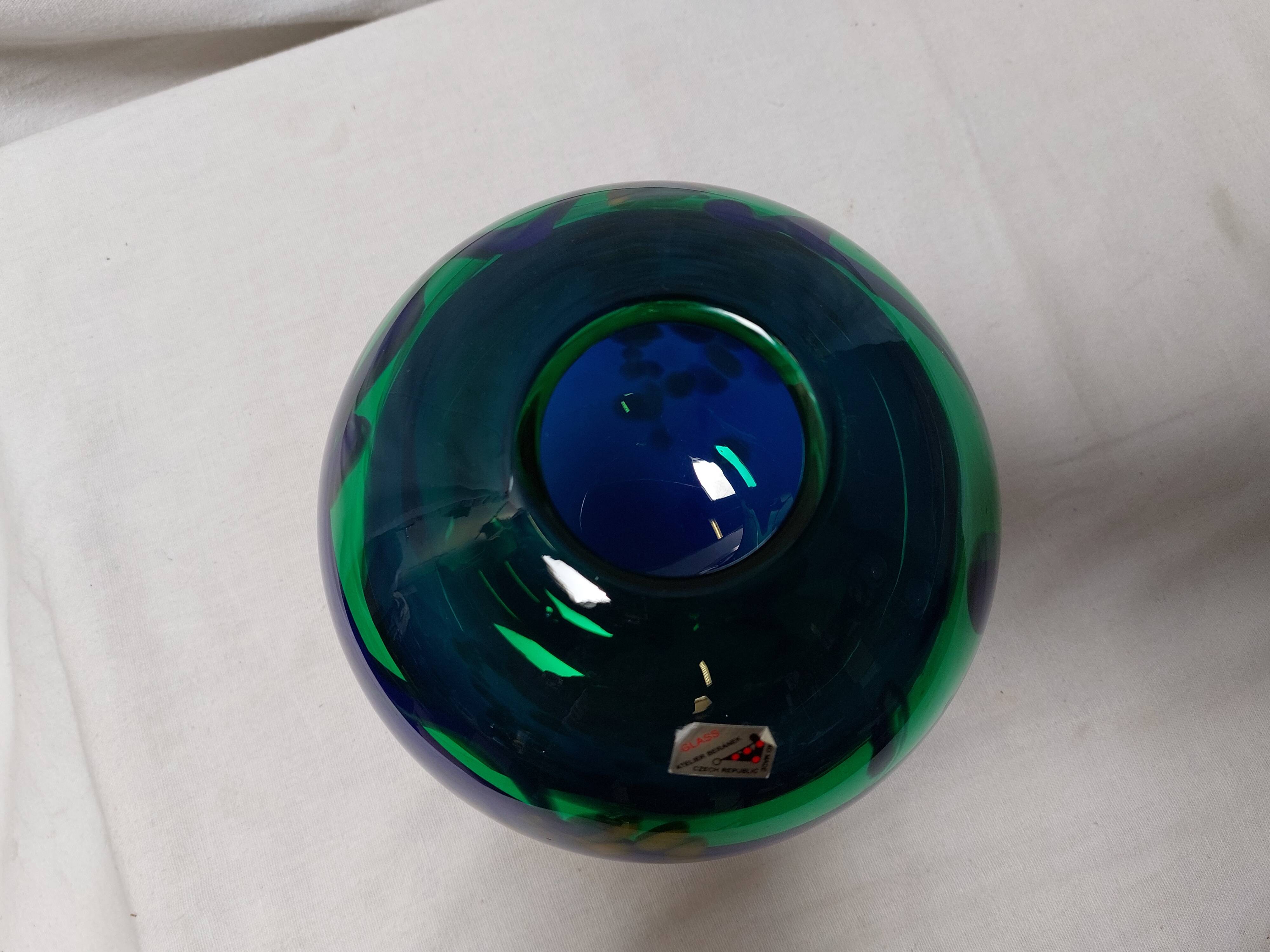 Ball vase art glassware workshop Beranek