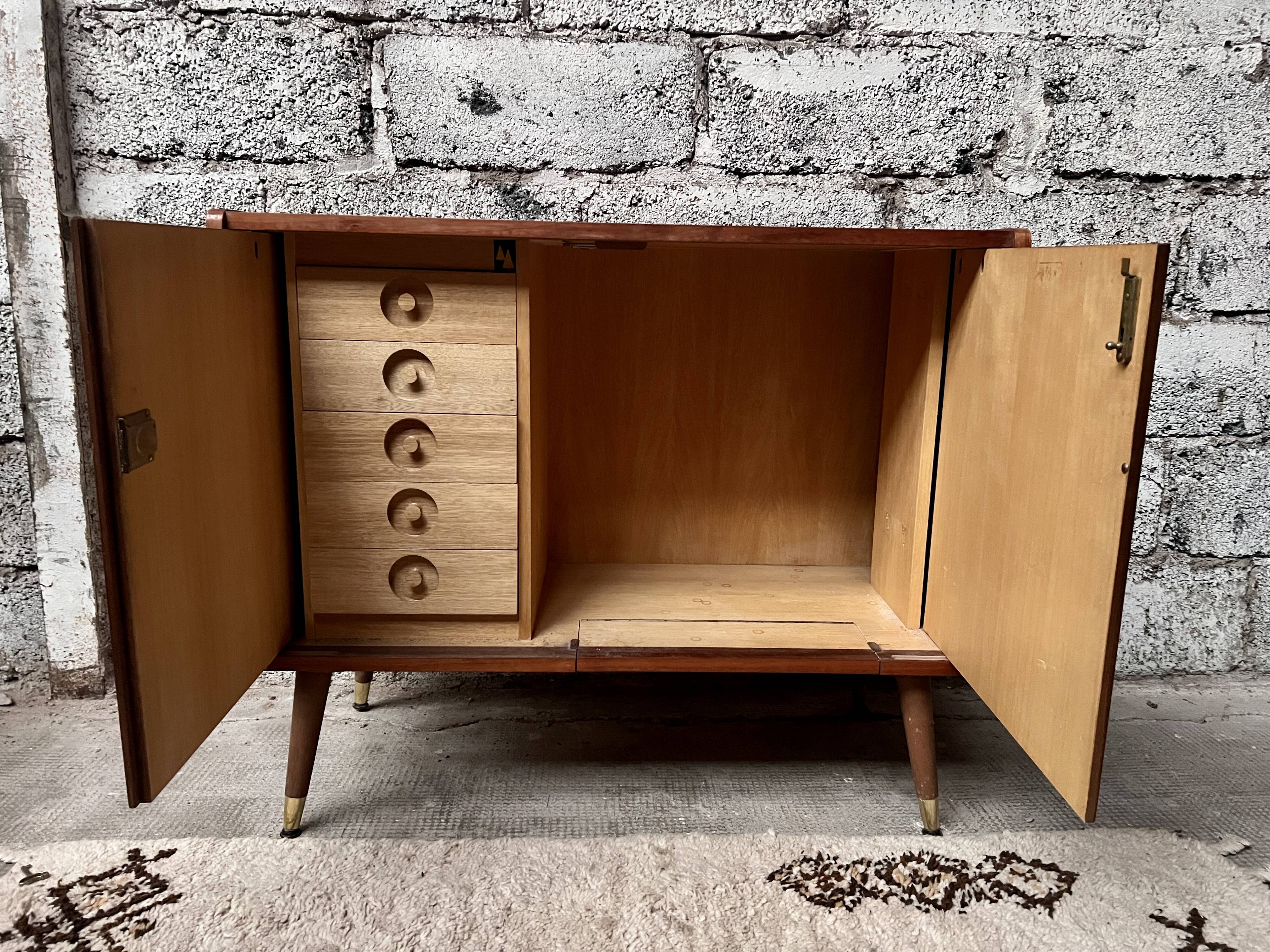 Buffet vintage