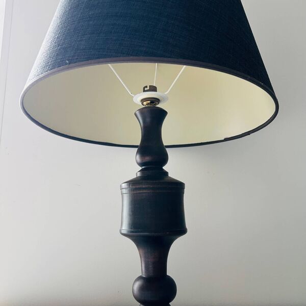 Lampe balustre bois foncé