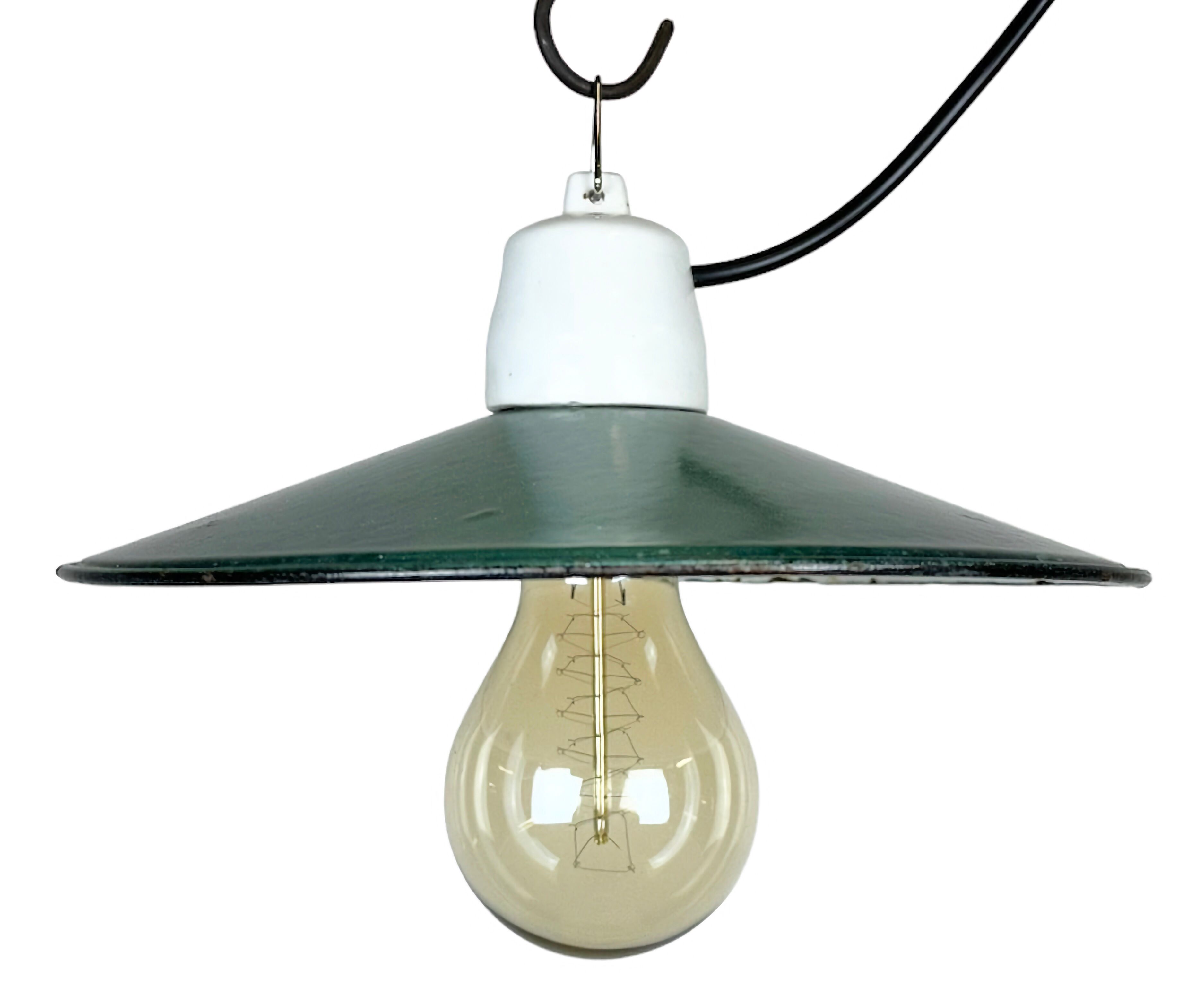 Industrial green enamel pendant light, 1970s