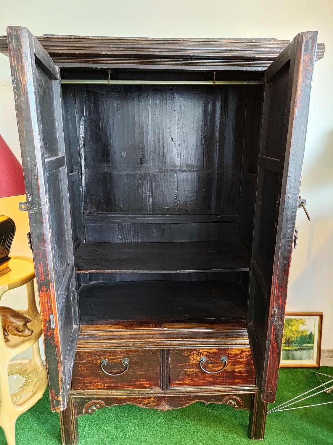 Chinese cabinet
