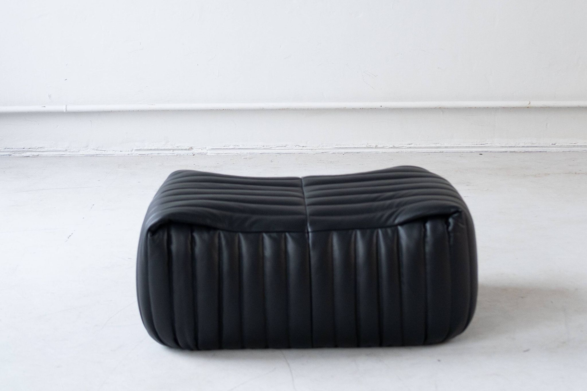 Black Leather Sandra Sofa Set by Annie Hieronimus for Ligne Roset, 1973, Set of 6