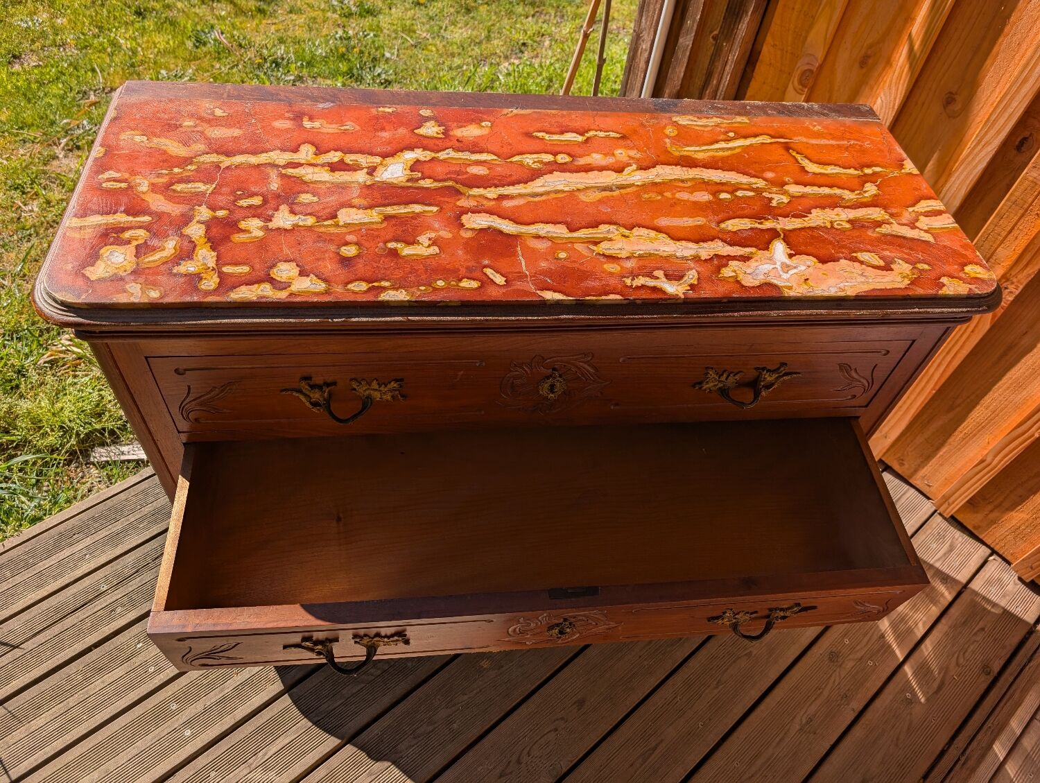 Majestic Louis XV Chest of Drawers in Walnut and Royal Red Marble – 19th Century