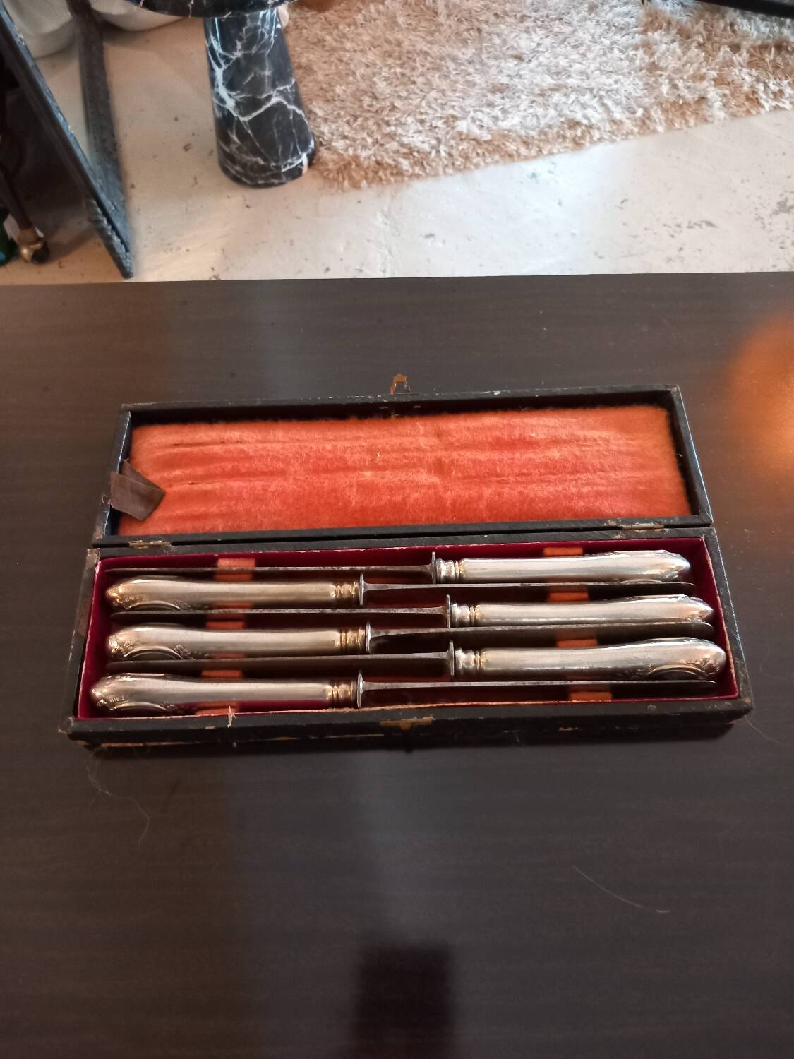6 couteaux de table .19ème.