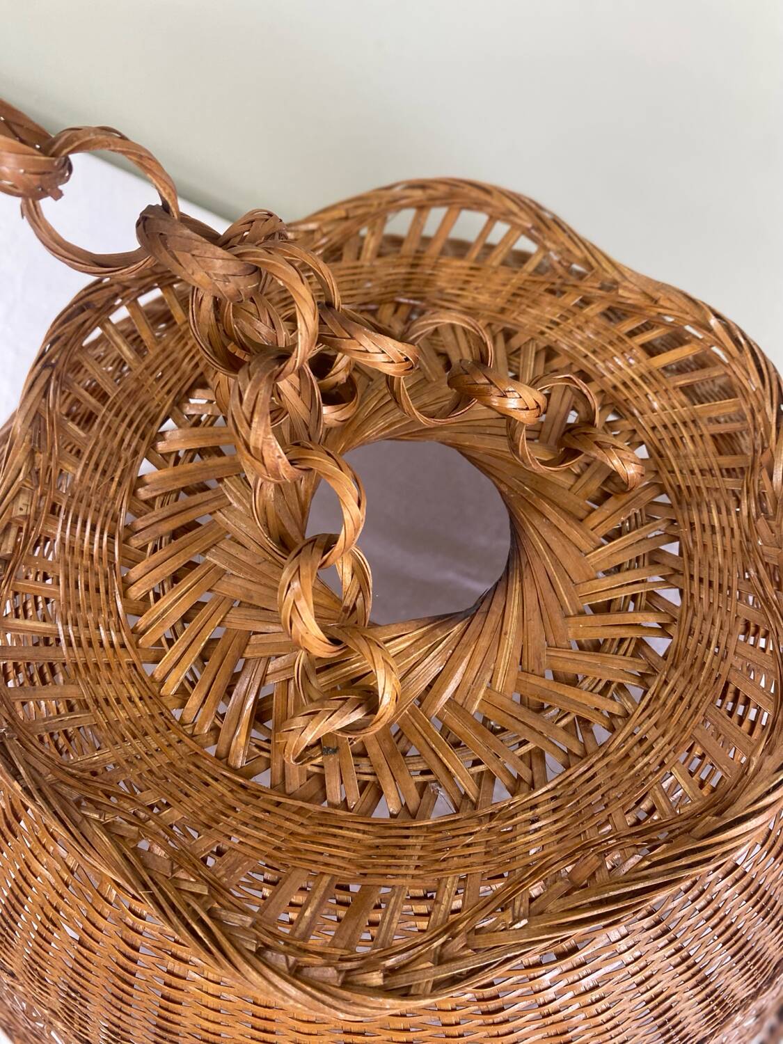 Vintage cane suspension