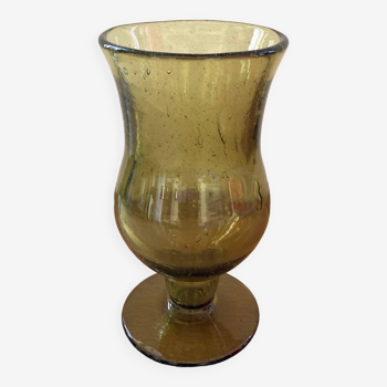 Vase en verre bullé, style Biot, vert mousse