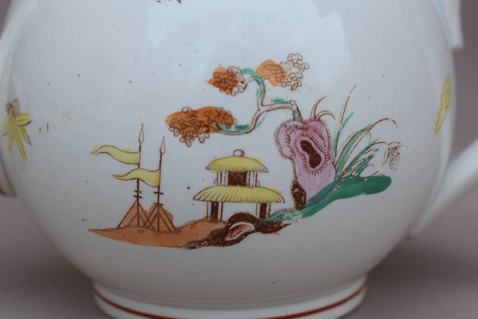 Old teapot Sarreguemines 19th Chinoiserie