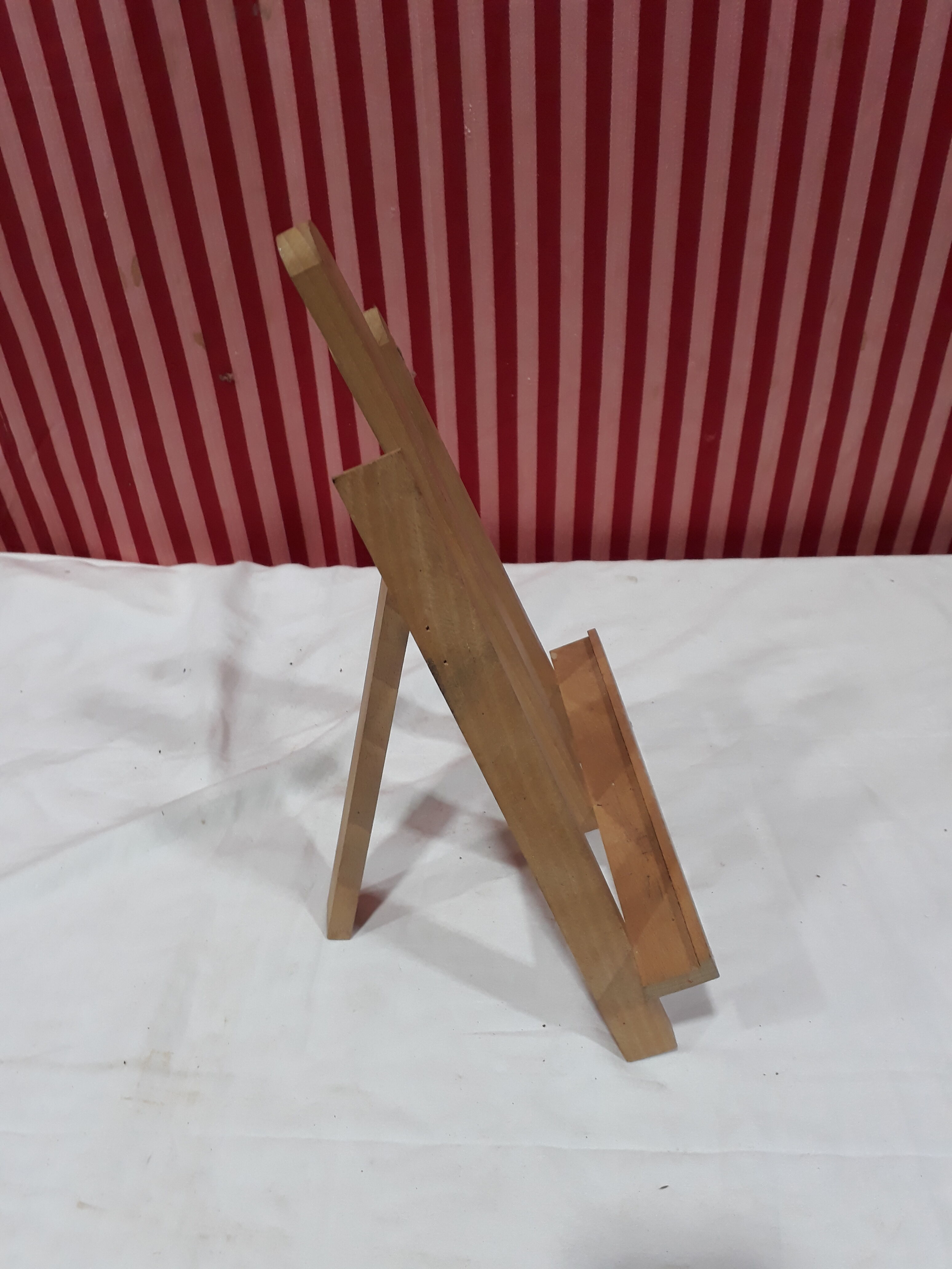 Wooden easel