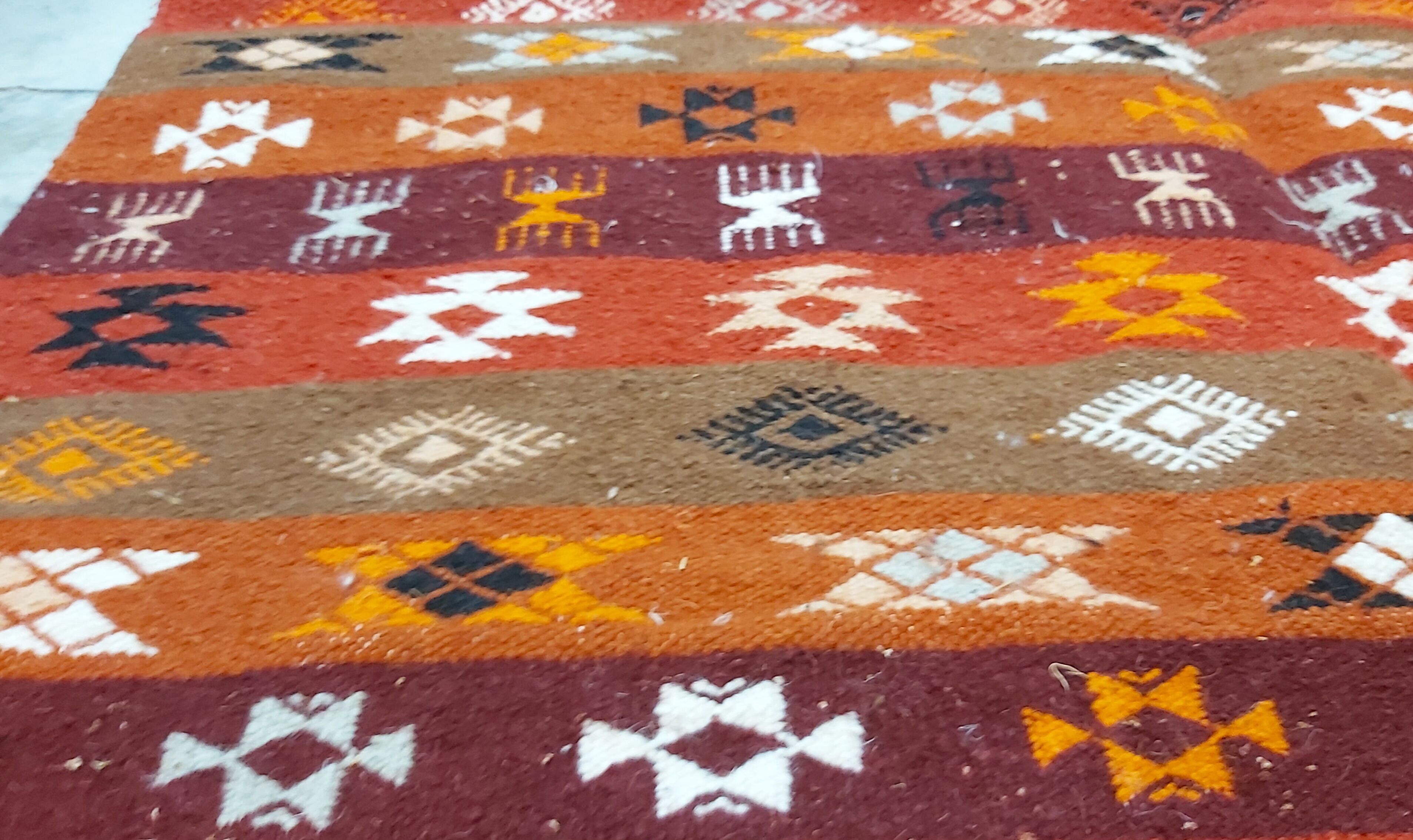 Traditional handmade Berber carpet 127x185cm