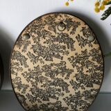 Medallion table