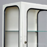 Vintage medicine cabinet, 1970s