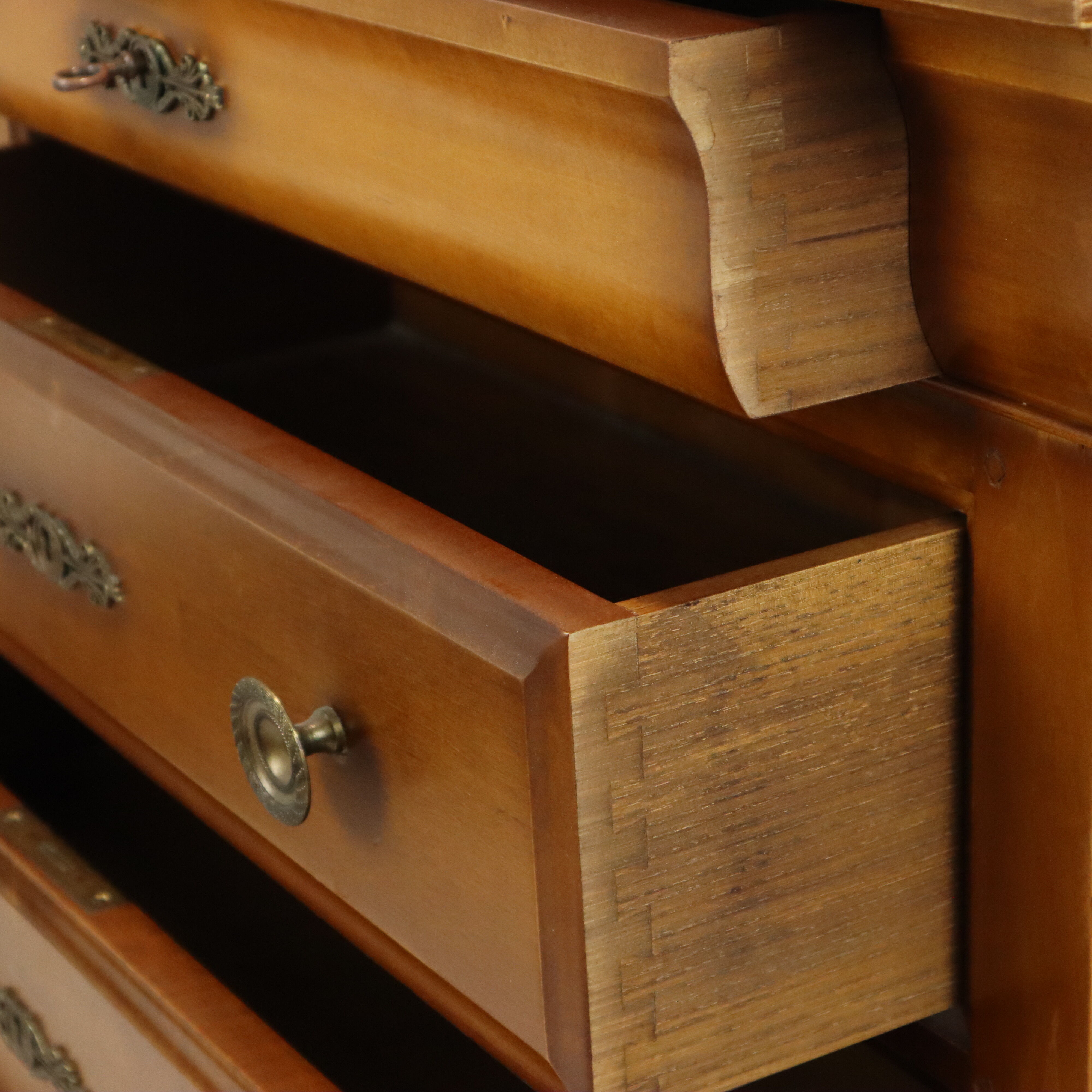 Solid Oak Chest of Drawers Chest of Drawers France Louis Philippe 4 Drawers 93cm