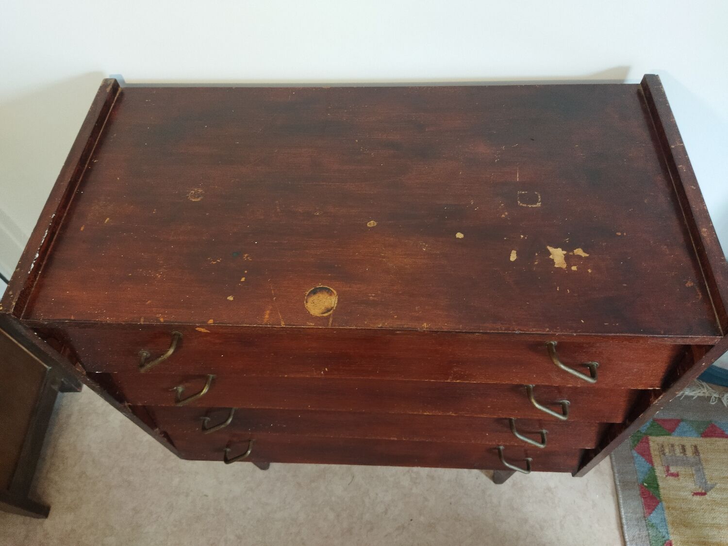 Vintage chest of drawers