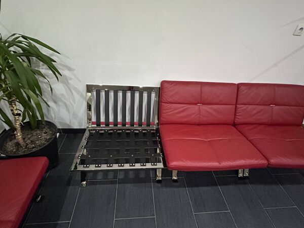 Ensemble de 5 Chauffeuses Modulables Poltrona Frau en Cuir Rouge