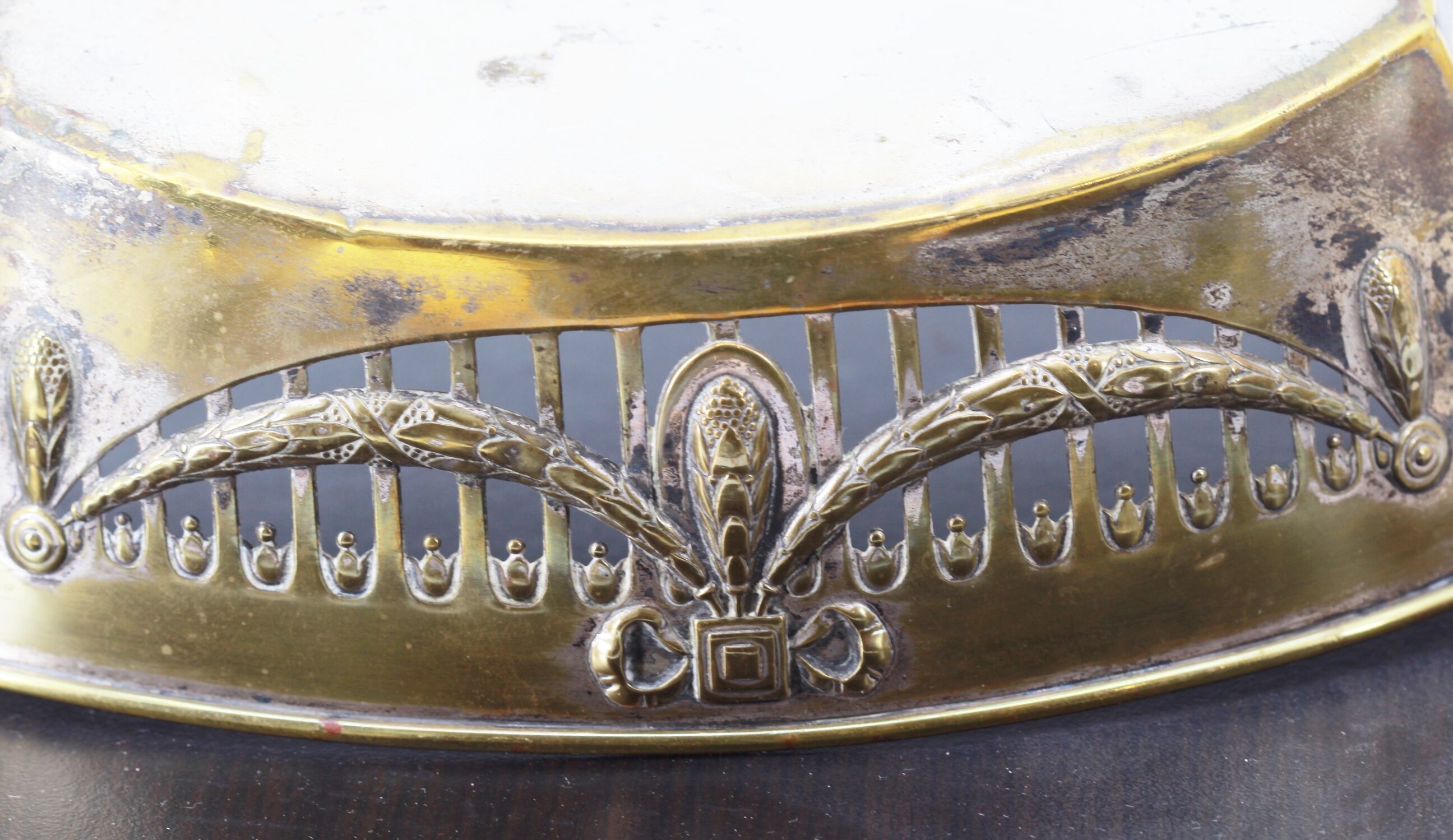 Art deco bread basket