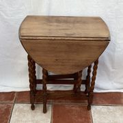 Oak wood table dimension: height -72cm- width -89cm- depth -31.5 to 89cm-