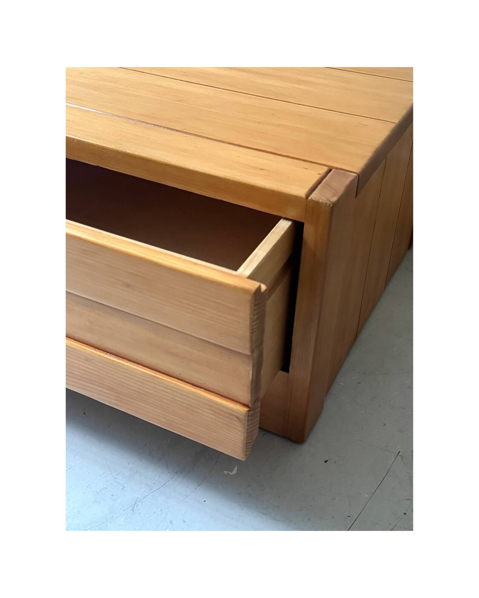 Low bedside table, accent table in elm wood, Maison Regain, France 1970.