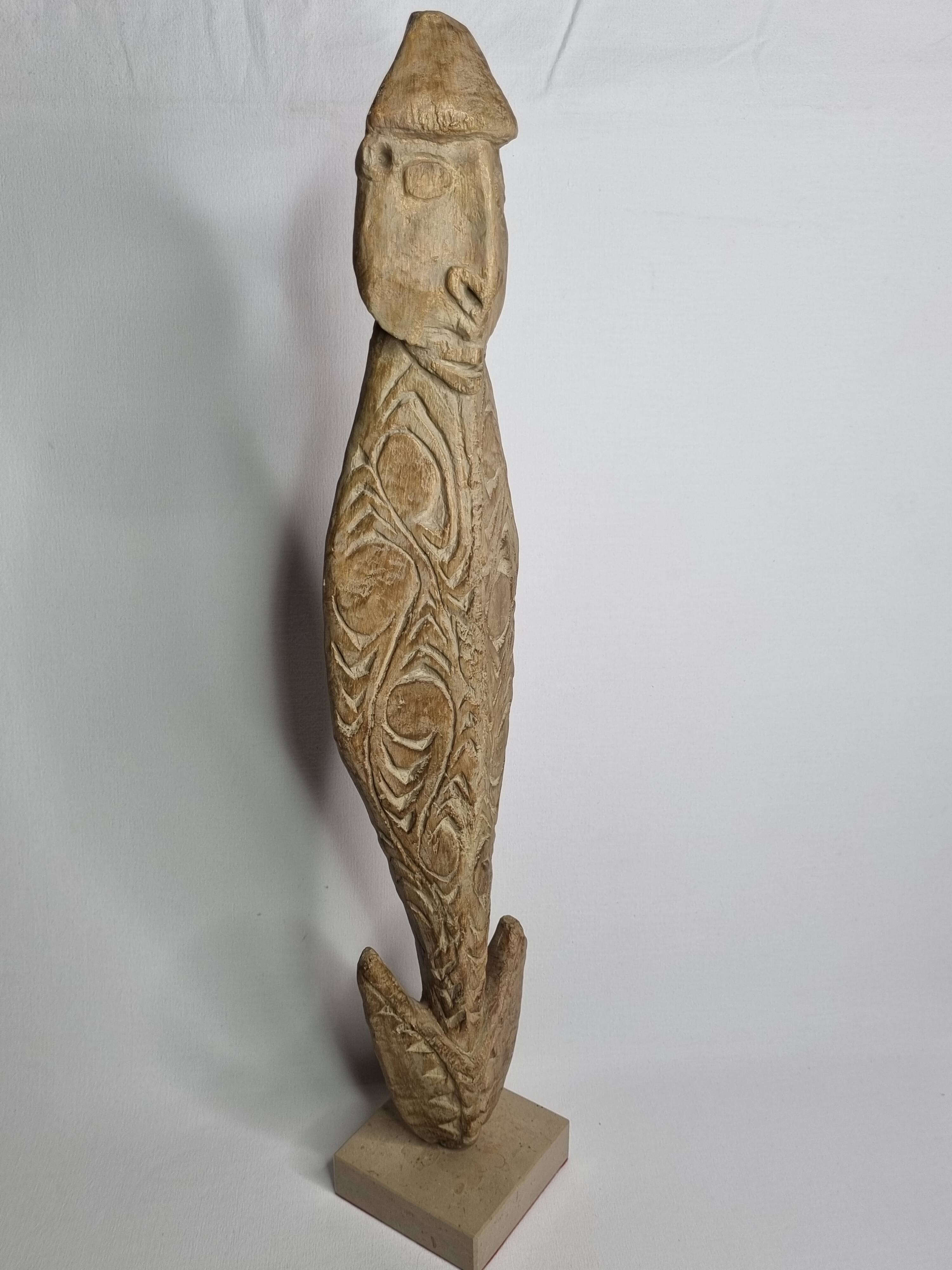 Large Sepik hook, known as Oceanian arrow, 61 cm