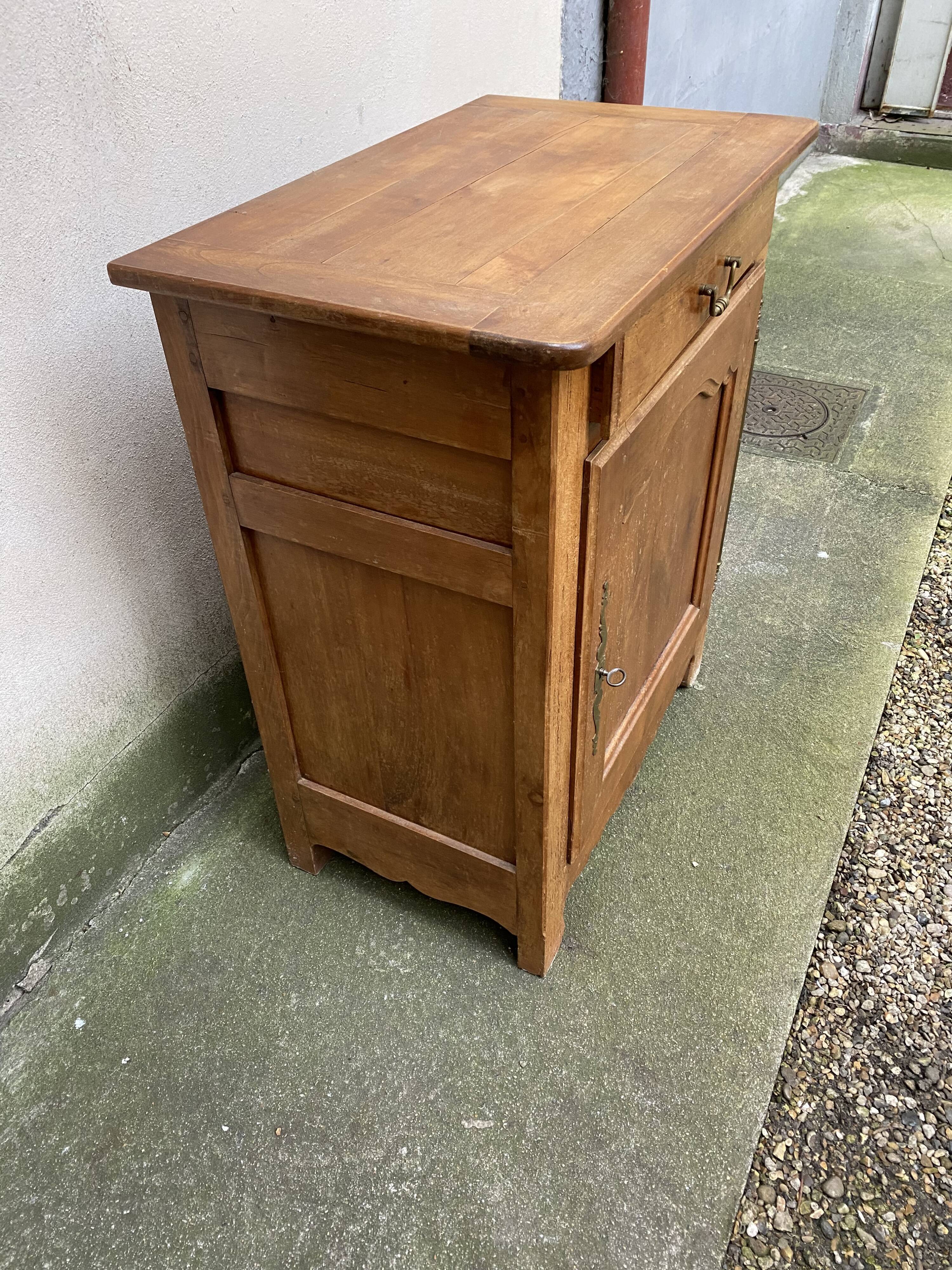 Cherry wood jam cupboard with 1 door and 1 drawer