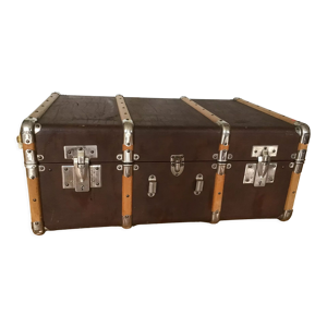 malle de voyage ancienne