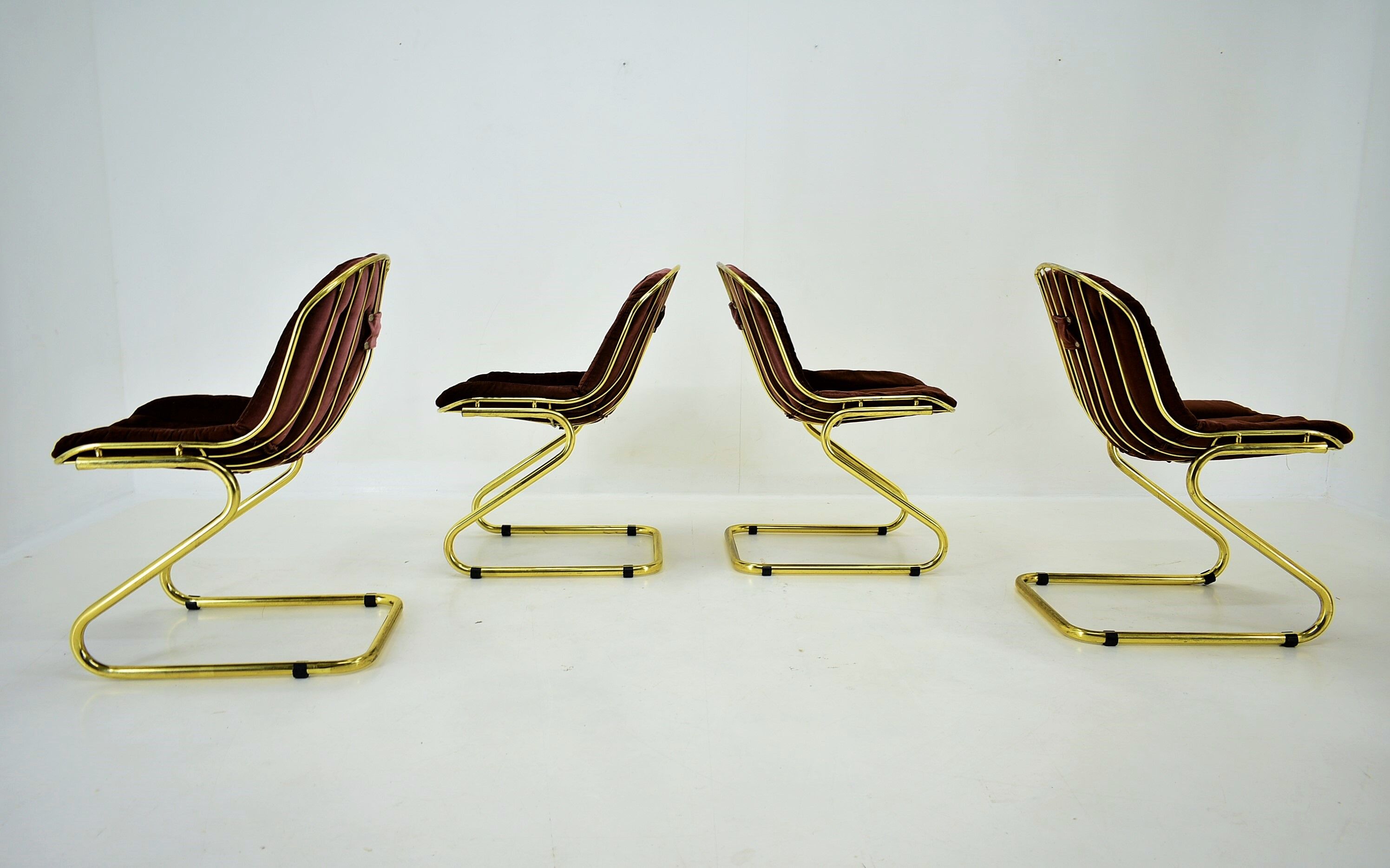 Midcentury set of four dining chairs, italy, 1970s