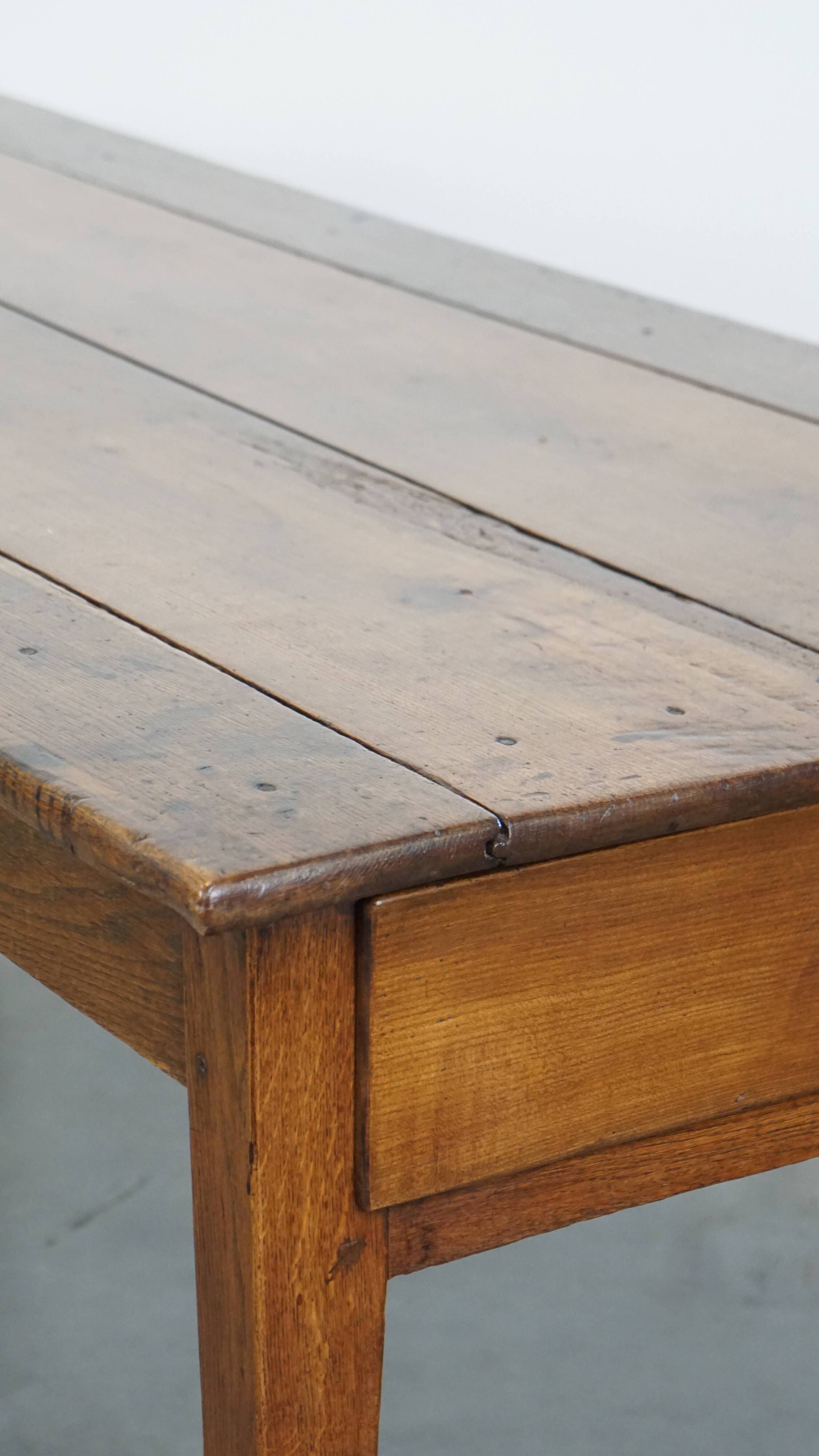 Table de ferme en chêne 2 tiroirs, début du 19e siècle