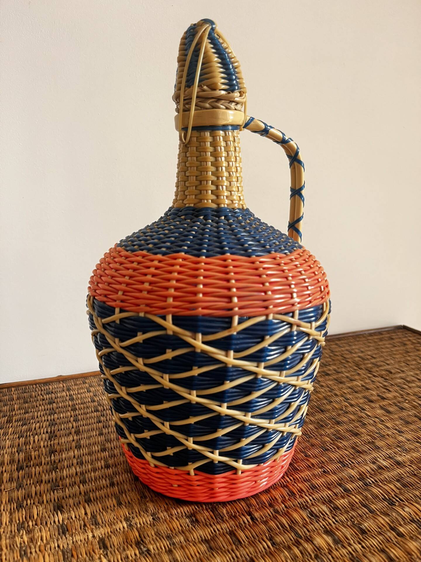 Scoubidou bottle