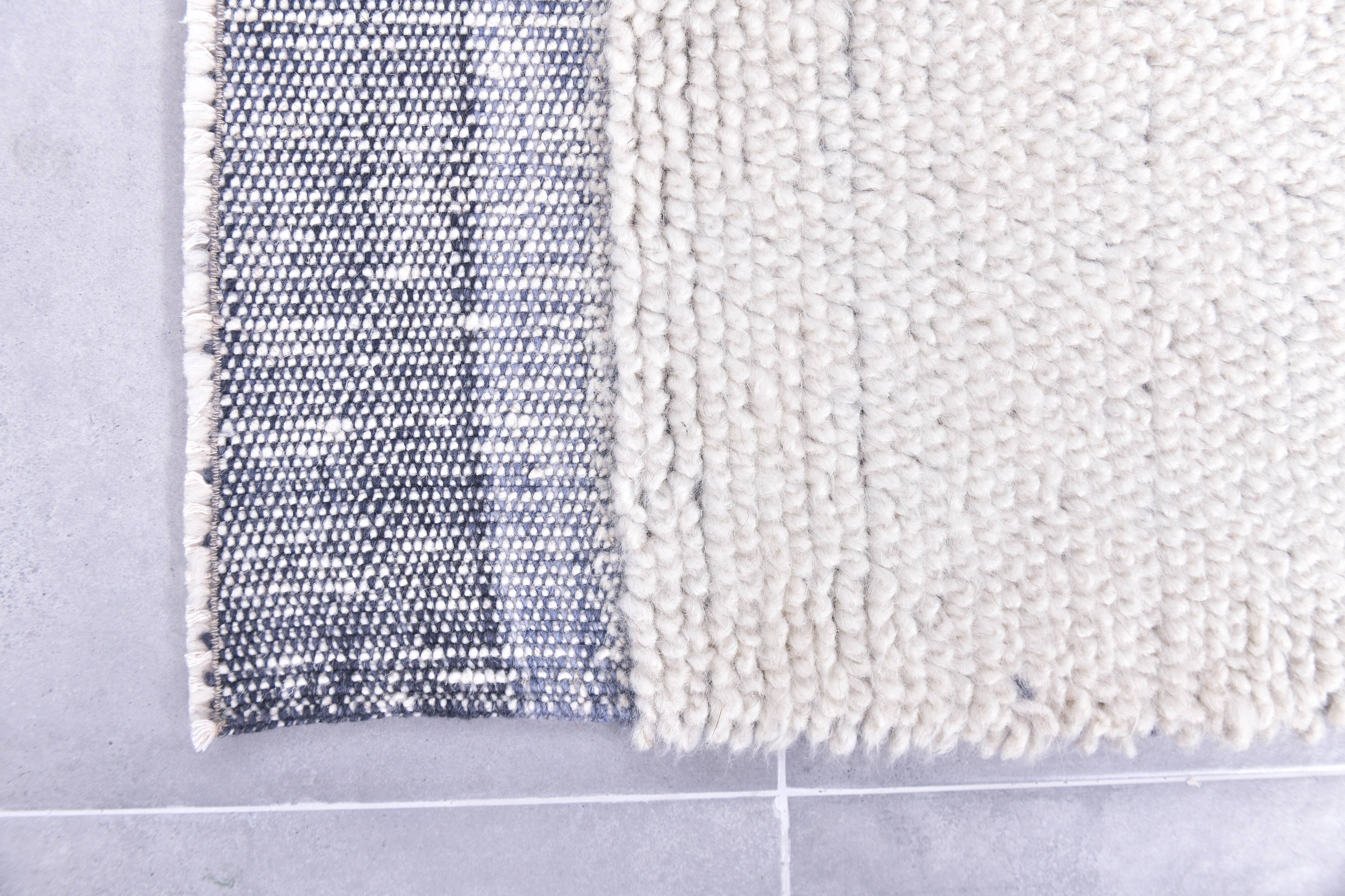 4x7 Blue & White Handmade Wool Turkish Rug, 135x213Cm