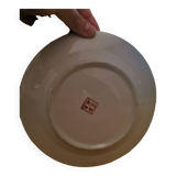Paire d'assiettes en porcelaine