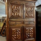 18th century cabinet or cabinet in solid walnut circa 1760