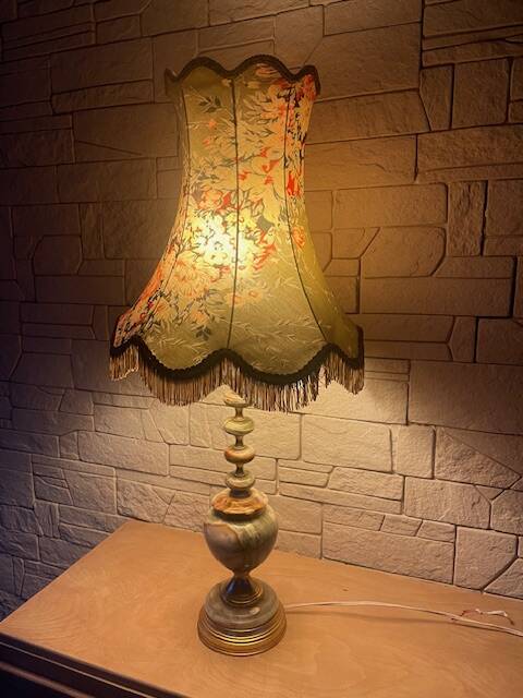 Antique floor lamp with shade, onyx marble, lamp and floral motif, Italy