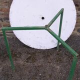 Round garden table metal tripod base and removable tray in chipboard