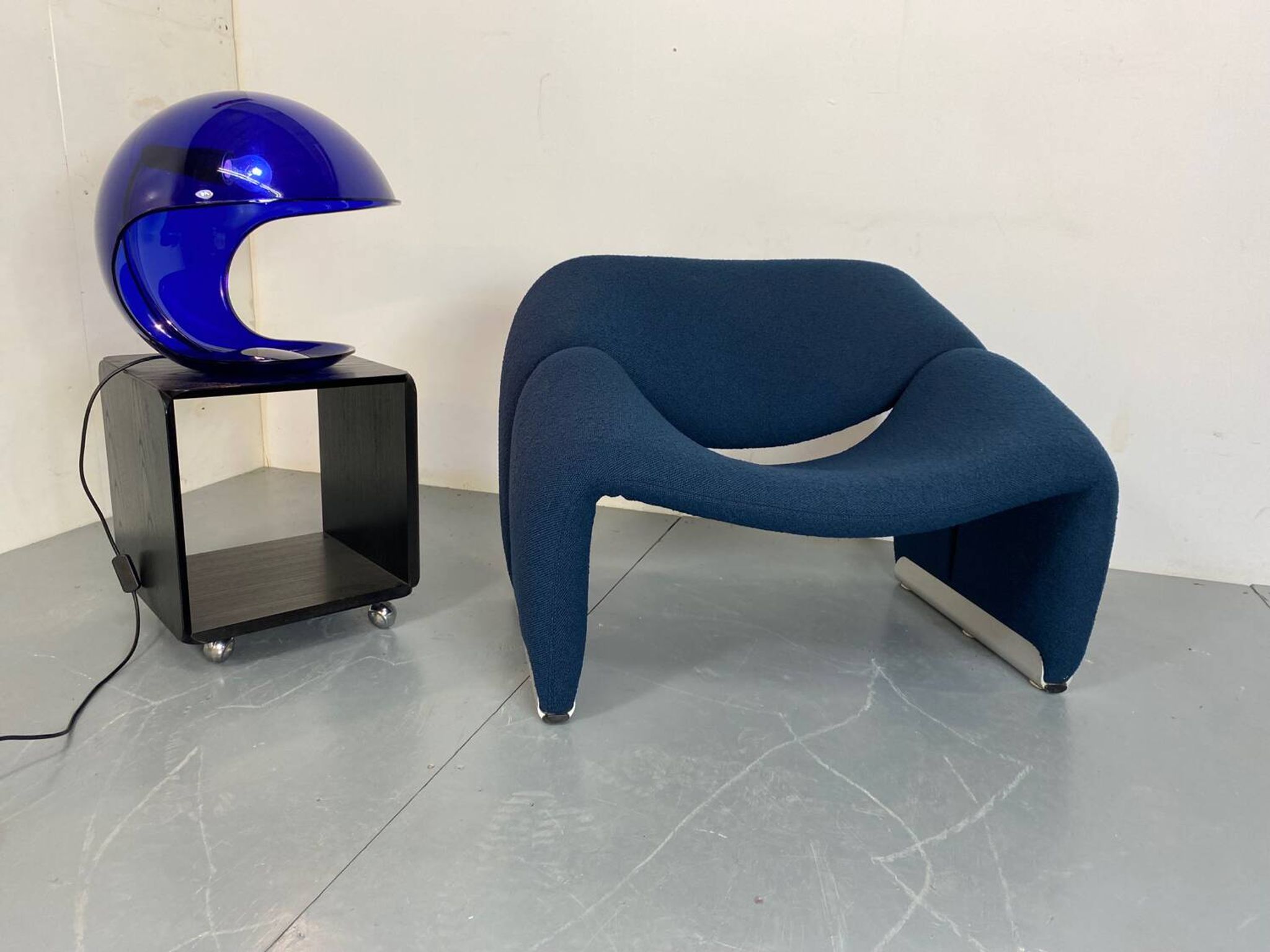 Modern Italian Space Age Blue Foglia 634 Martinelli Table Lamp, by Elio Martinelli for Martinelli Luce, 1969