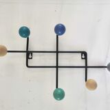 Ball wall coat rack