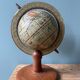 Globe terrestre « Bergère de France »
