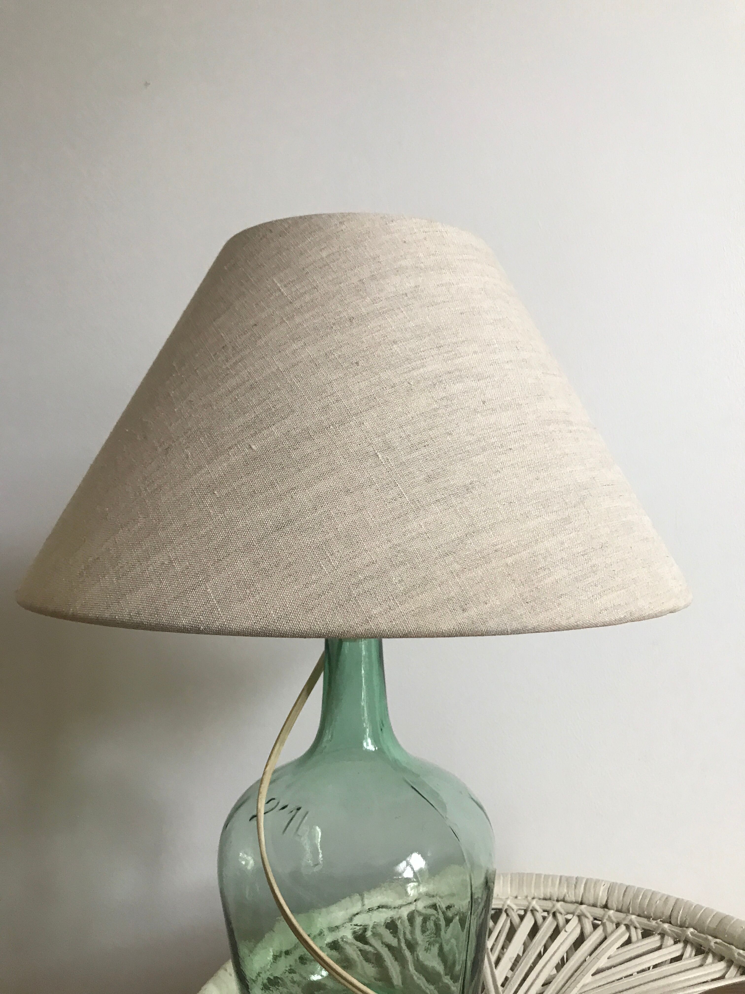 Table lamp