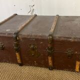 Malle vintage en bois et cuir, St Hubert Paris