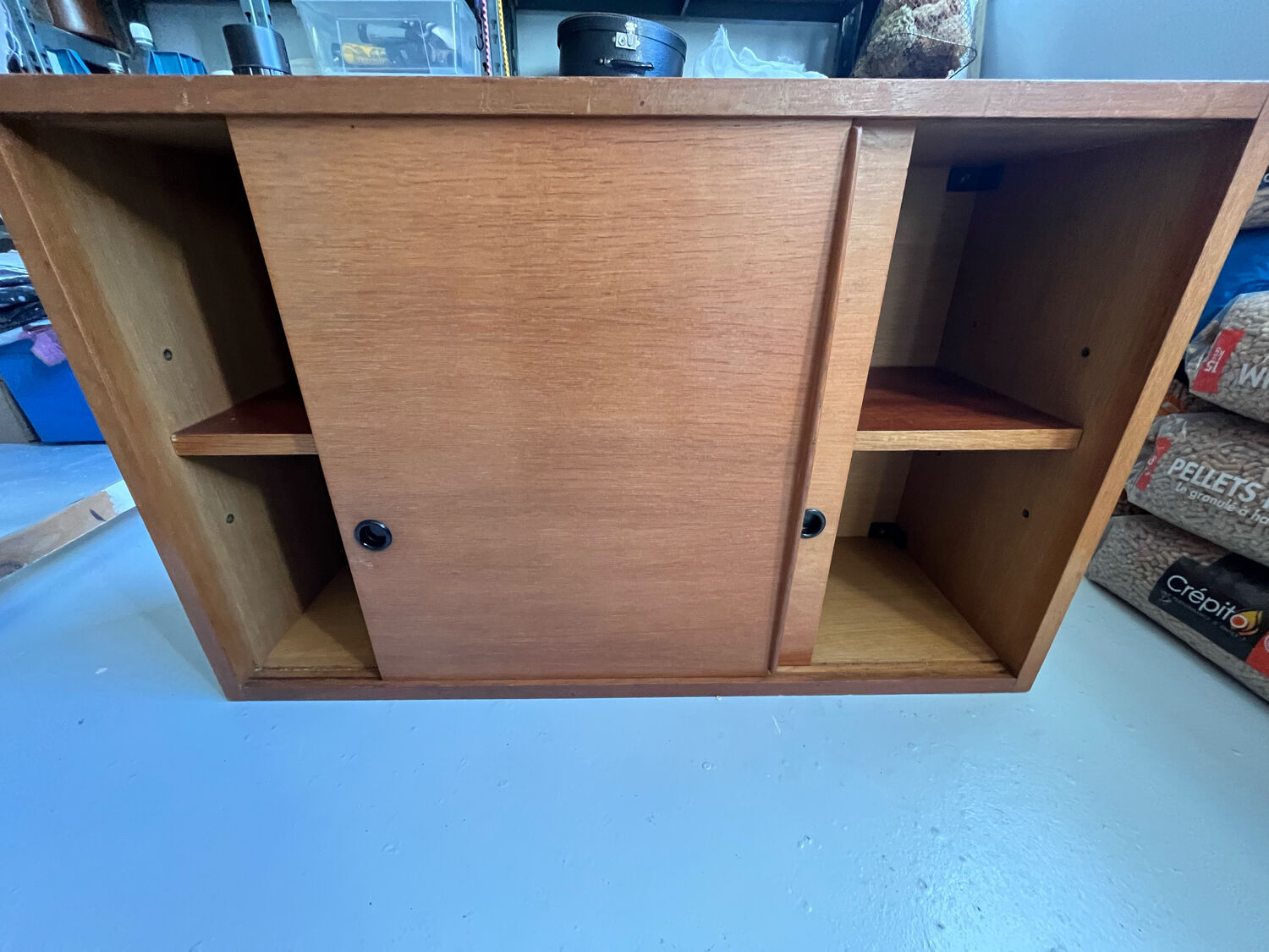 Set of two wooden wall furniture 40/50