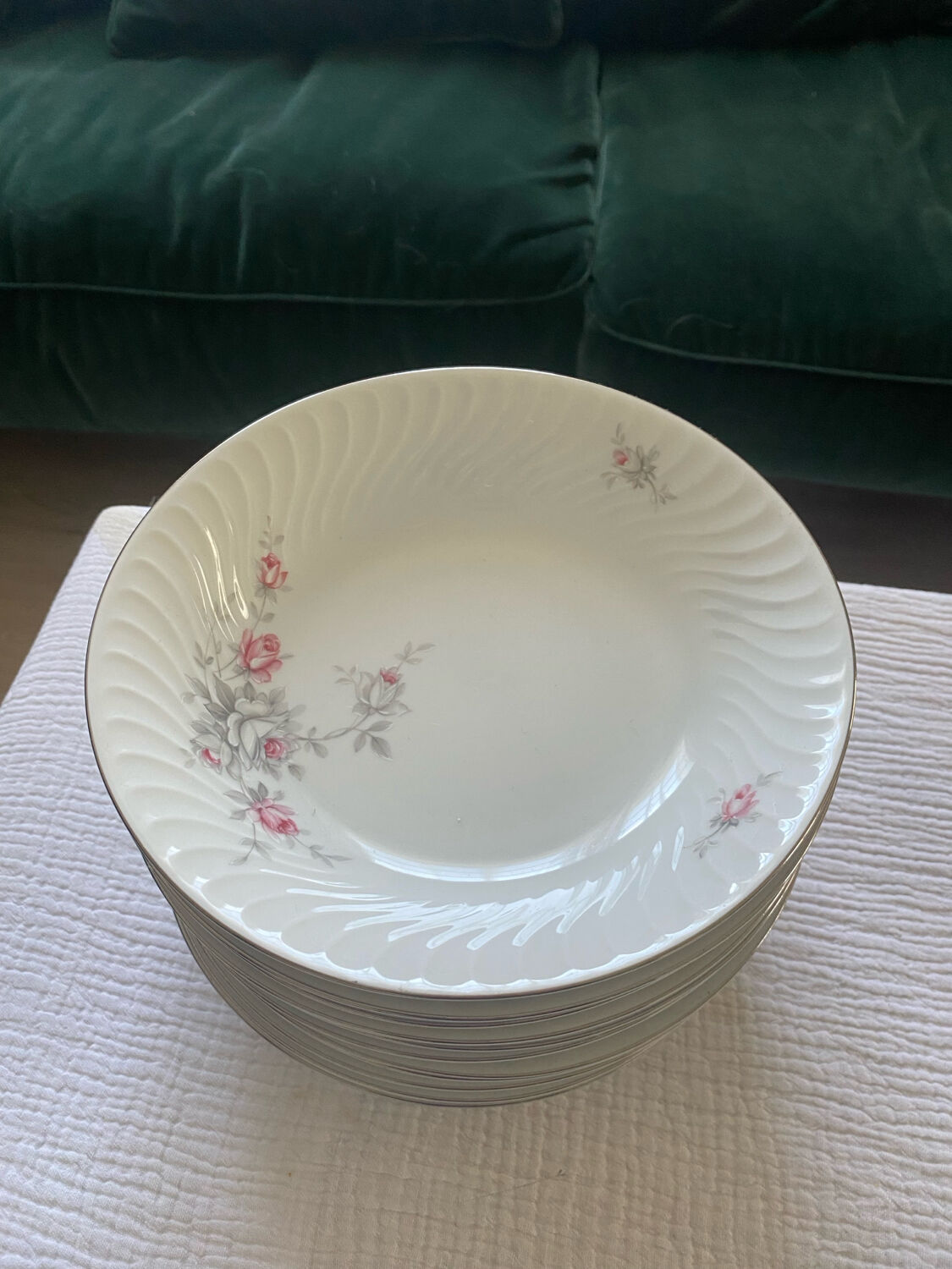 12 vintage Bareuther deep plates
