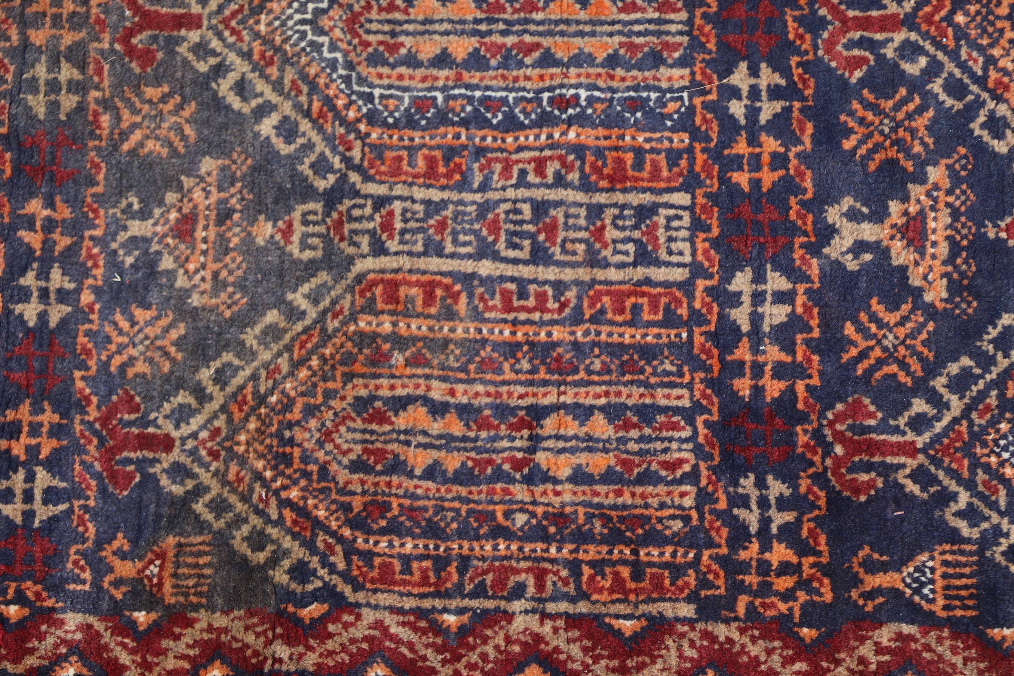 Oriental carpet - 138x85cm