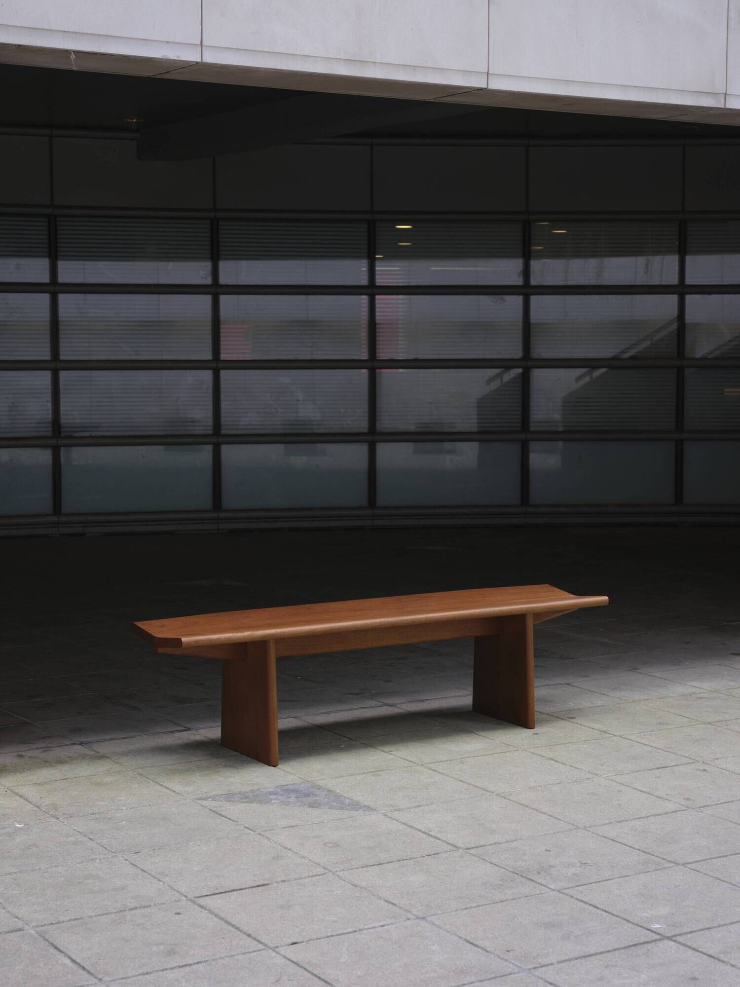 Bank AV03, Iroko